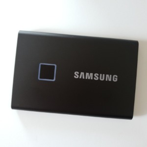 [삼성전자] MU-PC1T0K 포터블 SSD T7 Touch 터치 1TB 블랙 파우치없음 국내정품